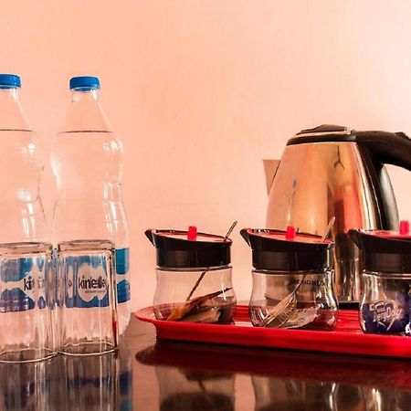 Hotel The Imperio Nowe Delhi Zewnętrze zdjęcie