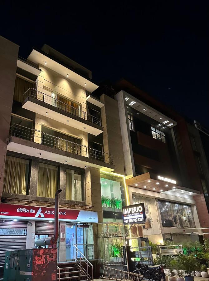 Hotel The Imperio Nowe Delhi Zewnętrze zdjęcie