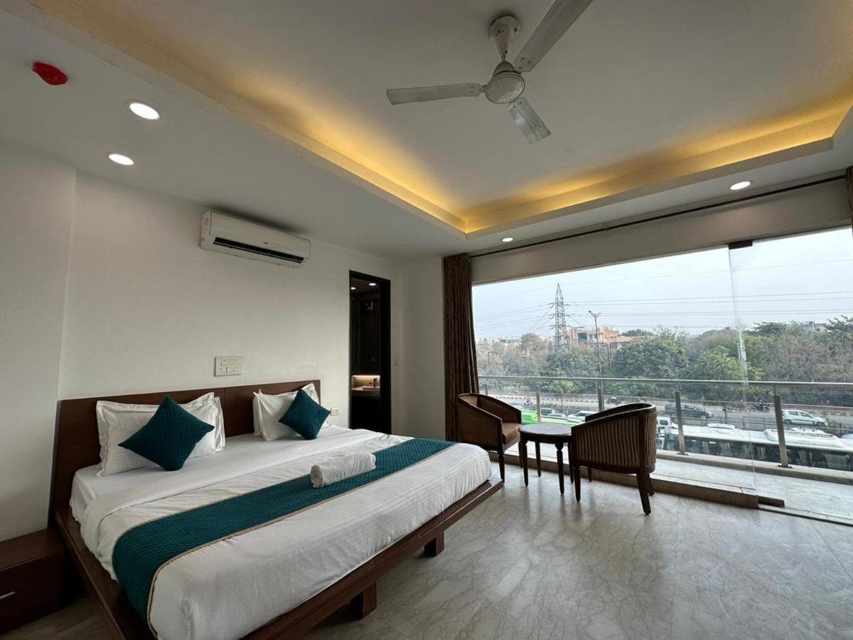 Hotel The Imperio Nowe Delhi Zewnętrze zdjęcie