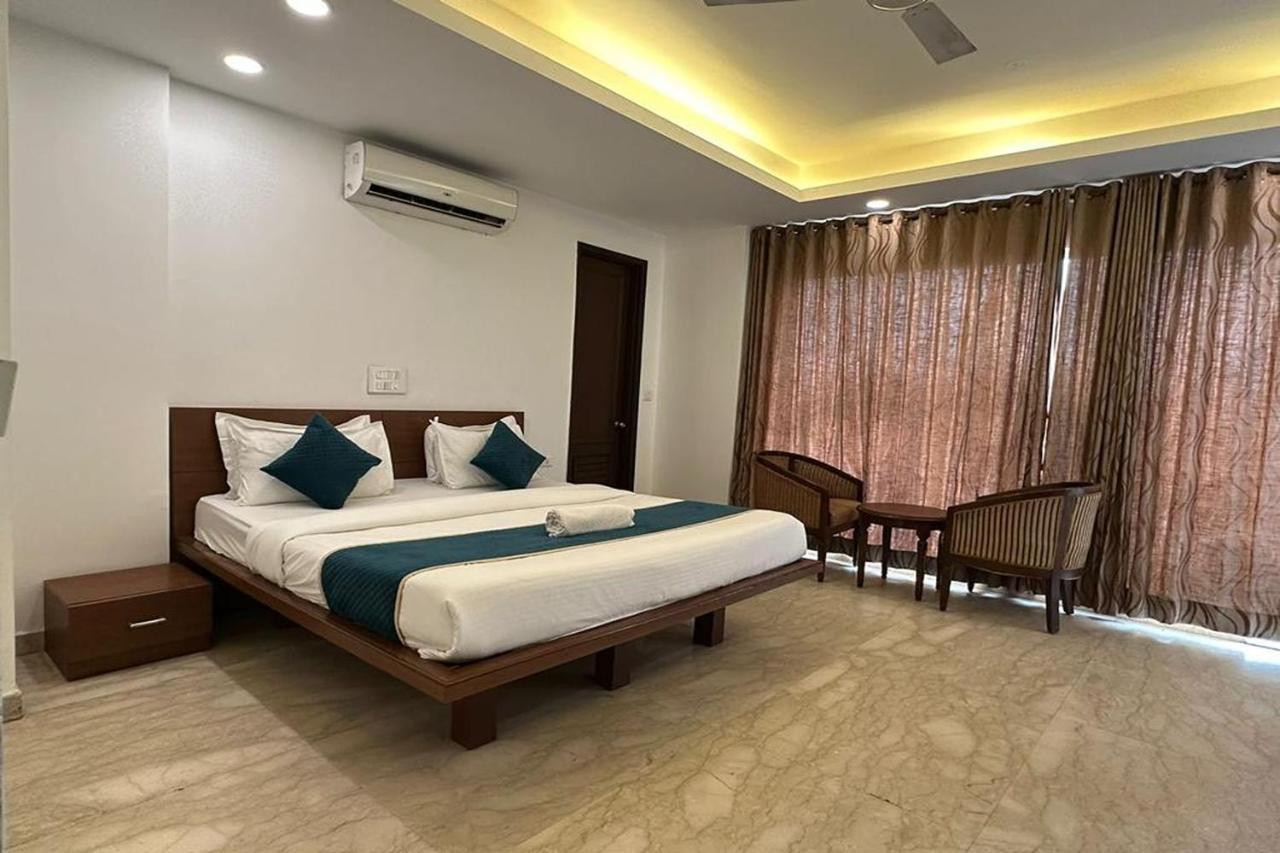 Hotel The Imperio Nowe Delhi Zewnętrze zdjęcie